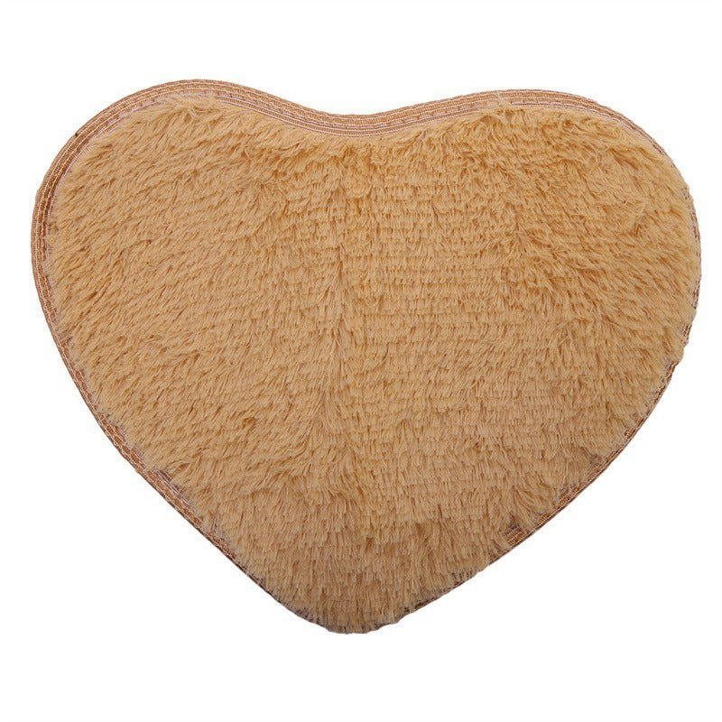 Heart-shaped Silk Wool Bedroom Love Floor Mat Bedside Lint-free Cute Heart Shape Carpet